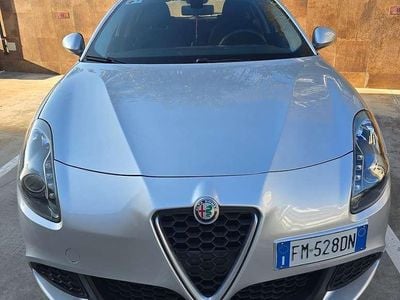 Usata Alfa Romeo Giulietta 120 CV (88 kW) 2017 Argento Utilitaria