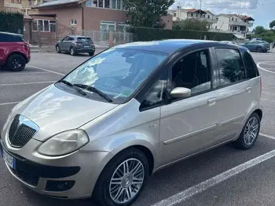 Usata Lancia Musa 101 CV (74 kW) 2005 Monovolume
