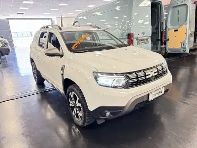Usata Dacia Duster Journey 115 CV (84 kW) 2023 Bianco SUV