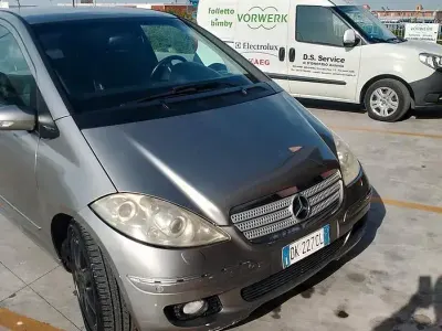 Usata Mercedes A200 Avantgarde 140 CV (102 kW) 2007 Oro Berlina