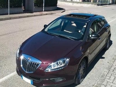 Usata Lancia Delta 120 CV (88 kW) 2009 Utilitaria