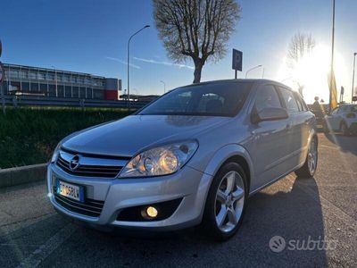 usata Opel Astra 2008