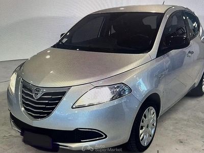 Usata Lancia Ypsilon 69 CV (50 kW) 2013 Gray Utilitaria
