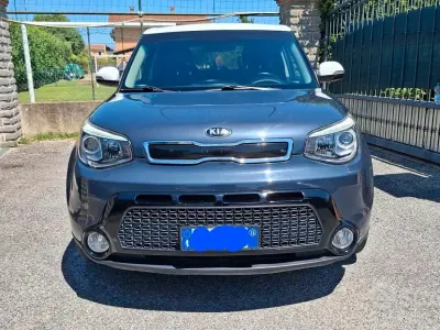 Usata Kia Soul 136 CV (100 kW) 2015 Blu SUV