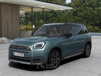 Usata Mini Cooper Favoured 230 kW (313 CV) 2024 Verde Utilitaria