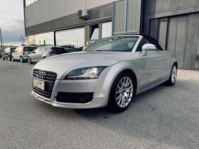 Usata Audi TT Roadster 200 CV (147 kW) 2007 Argento Cabrio