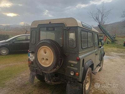 Usata Land Rover Defender 109 CV (80 kW) 2007 Verde SUV
