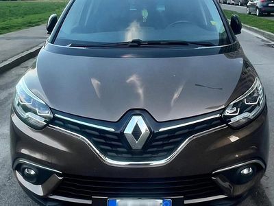 Usata Renault Grand Scénic IV 160 CV (117 kW) 2017 Marrone Monovolume