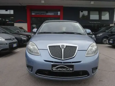 Usata Lancia Ypsilon 69 CV (50 kW) 2010 Blu/azzurro Utilitaria