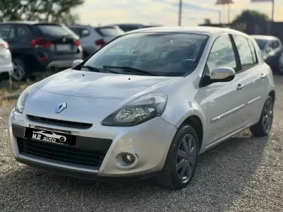 Usata Renault Clio II 72 CV (52 kW) 2010 Grigio Berlina