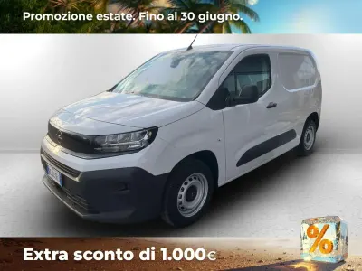 Usata Opel Combo 102 CV (75 kW) 2025 Bianco Monovolume