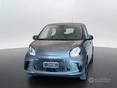 Begagnad Smart ForFour Electric Drive Passion 41 kW (56 HK) 2022 Grå Sedan