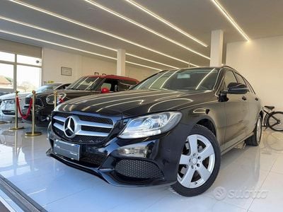 Usata Mercedes C180 Business 116 CV (85 kW) 2016 Nero Station wagon