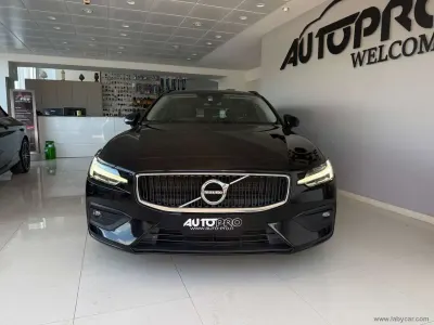 Usata Volvo V60 Business Edition 150 CV (110 kW) 2018 Nero Station wagon