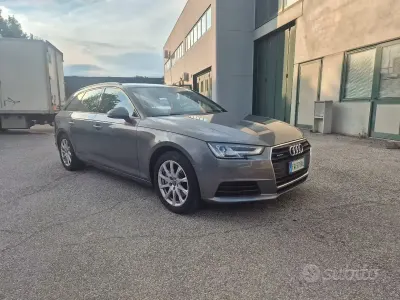 Usata Audi A4 190 CV (139 kW) 2019 Grigio Station wagon