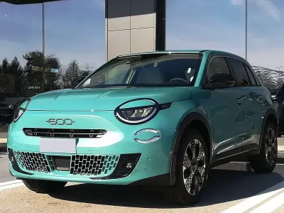 Usata Fiat 600 La Prima 110 CV (80 kW) 2025 Blu SUV