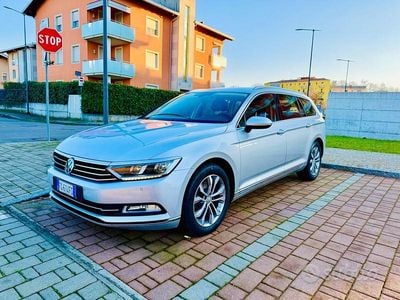 Usata VW Passat Business 150 CV (110 kW) 2016 Grigio Station wagon