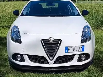 Usata Alfa Romeo Giulietta 120 CV (88 kW) 2014 Utilitaria