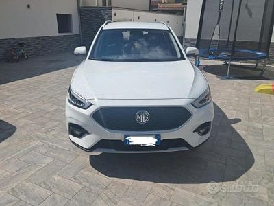 Usata MG ZS Luxury 111 CV (81 kW) 2023 Bianco SUV