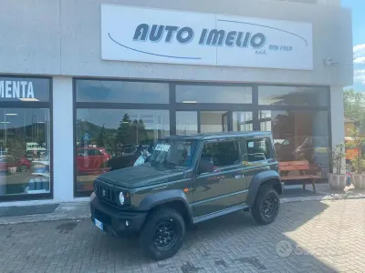 Usata Suzuki Jimny 102 CV (75 kW) 2023 Verde SUV