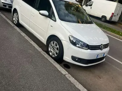 Usata VW Touran Comfortline 105 CV (77 kW) 2014 Monovolume