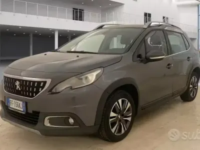 Gebraucht Peugeot 2008 82 PS (60 kW) 2016 Grau SUV