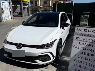 Usata VW Golf VIII GTI 245 CV (180 kW) 2021 Bianco Berlina