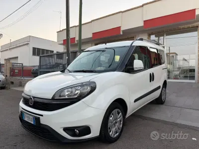 Usata Fiat Doblò 120 CV (88 kW) 2018 Bianco Monovolume
