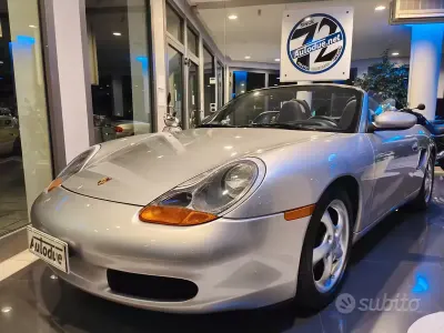 Usata Porsche 986 Boxster 220 CV (161 kW) 1999 Grigio Cabrio