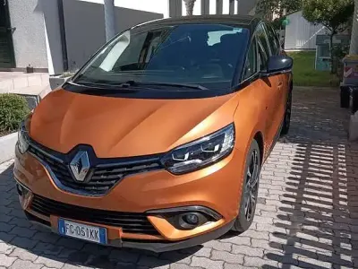 Usata Renault Scénic IV Edition One 160 CV (117 kW) 2016 Arancione Monovolume