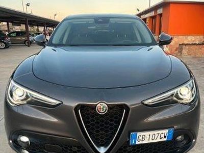 Usata Alfa Romeo Stelvio Super 190 CV (139 kW) 2020 Grigio SUV