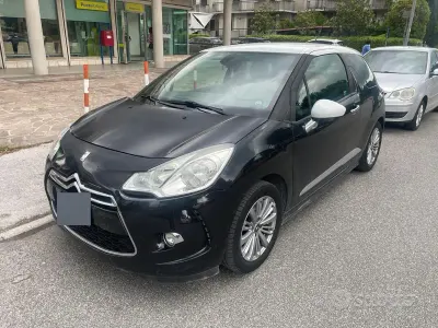Usado DS Automobiles DS3 Chic 95 CV (69 kW) 2012 Negro Berlina