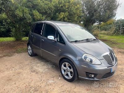 Grigio Usata 2010 Lancia Musa Monovolume | 3200 € (Cara)