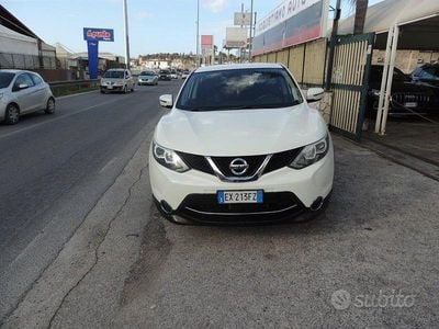 Begagnad Nissan Qashqai Acenta Premium 131 HK (96 kW) 2014 Vit SUV