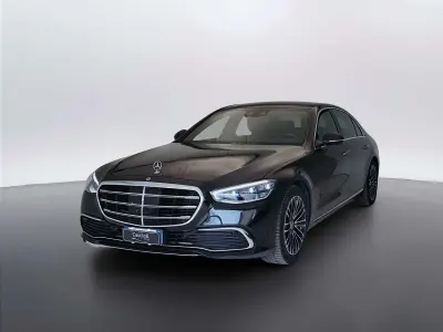 Usata Mercedes S400 Premium Plus 330 CV (242 kW) 2022 Nero ossidiana metallizzato Berlina