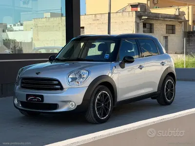 Usata Mini Cooper D Countryman 111 CV (81 kW) 2016 Grigio SUV