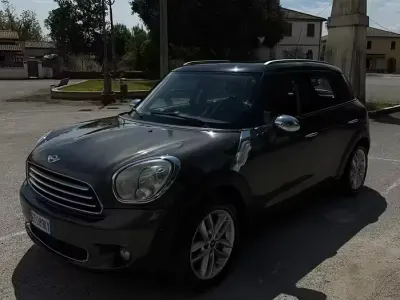 Käytetty Mini Countryman 2013 Katumaasturi