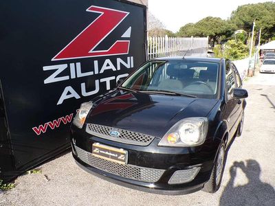 Usata Ford Fiesta 75 CV (55 kW) 2007 Nero Utilitaria