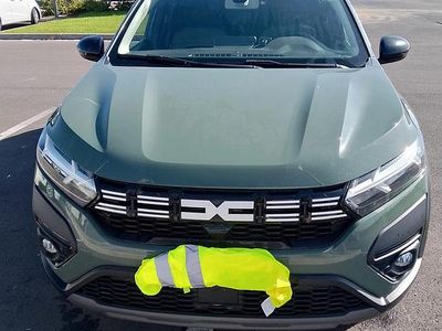 Usata Dacia Jogger 110 CV (80 kW) 2022 Verde Monovolume