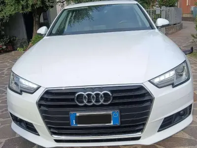 Usata Audi A4 122 CV (89 kW) 2018 Bianco Berlina