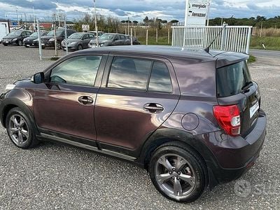 Usata Toyota Urban Cruiser Luxury 90 CV (66 kW) 2009 Marrone Utilitaria