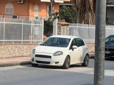 Usata Fiat Grande Punto 90 CV (66 kW) 2009 Bianco Utilitaria