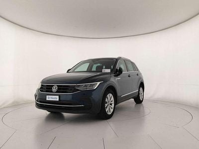 Usata VW Tiguan Life 150 CV (110 kW) 2021 Night shade blue SUV
