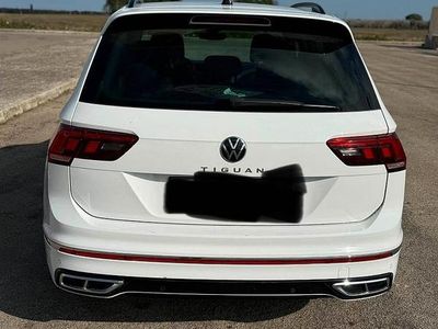 Gebraucht VW Tiguan R-line 150 PS (110 kW) 2023 Weiß SUV