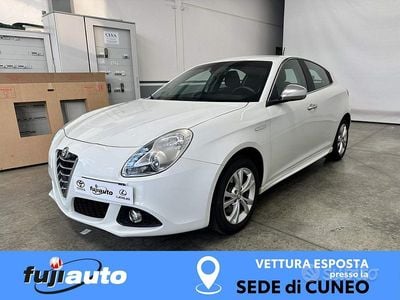 Usata Alfa Romeo Giulietta Distinctive 170 CV (125 kW) 2011 Bianco Utilitaria