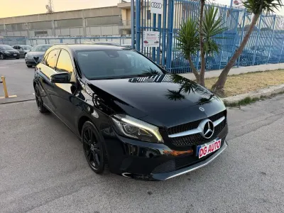 Usata Mercedes A180 Premium 109 CV (80 kW) 2018 Nero Berlina