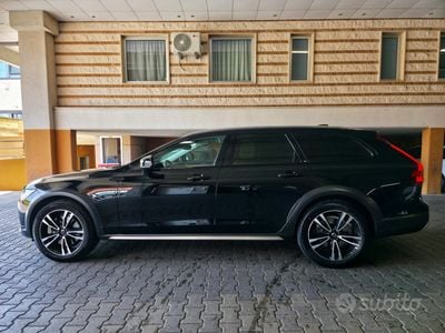Usata Volvo V90 CC Business Edition 190 CV (139 kW) 2021 Nero Station wagon