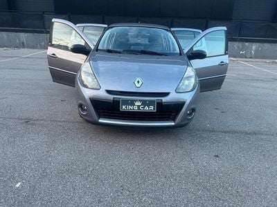 Usata Renault Clio II Luxe 75 CV (55 kW) 2010 Grigio Berlina