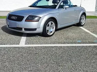 Usata Audi TT Roadster 179 CV (131 kW) 2001 Grigio Cabrio