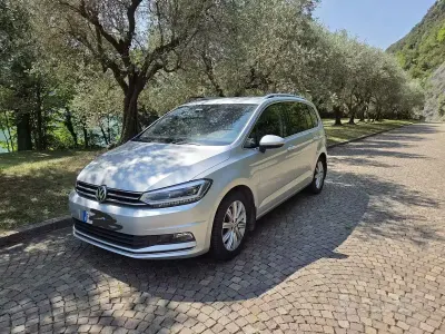 Usata VW Touran 105 CV (77 kW) 2018 Grigio Monovolume